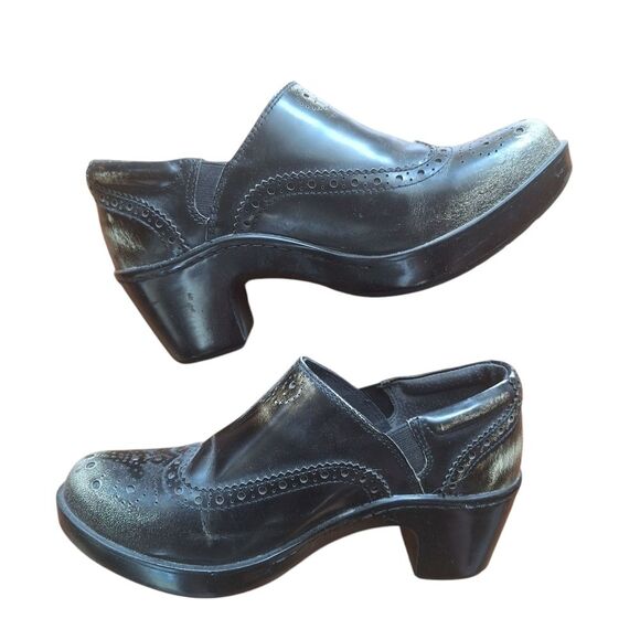 Ariat Shoes - Ariat Bradford Distressed Leather Clogs Burnished Black Comfort Shabby Chic 7.5